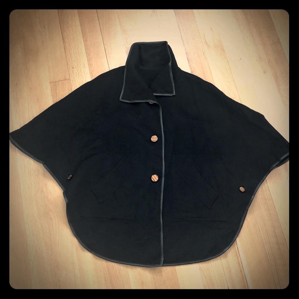 Women’s wool blend poncho/cape jacket